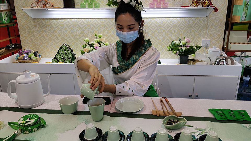 Jasmine Tea: Green Tea Scented with the Aroma of Jasmine