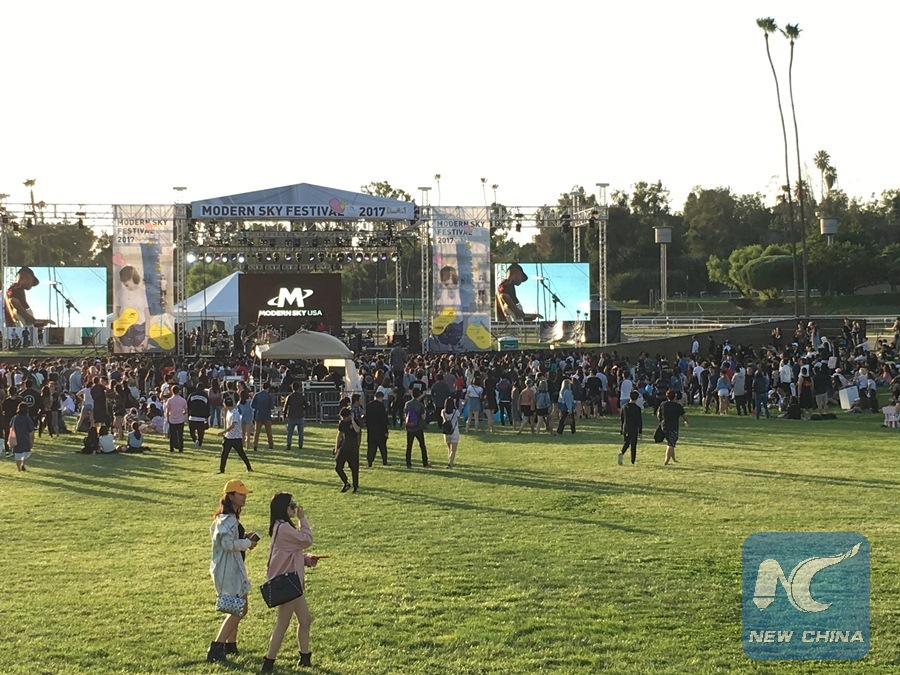 Chinese pop music looks for modern sky in LA