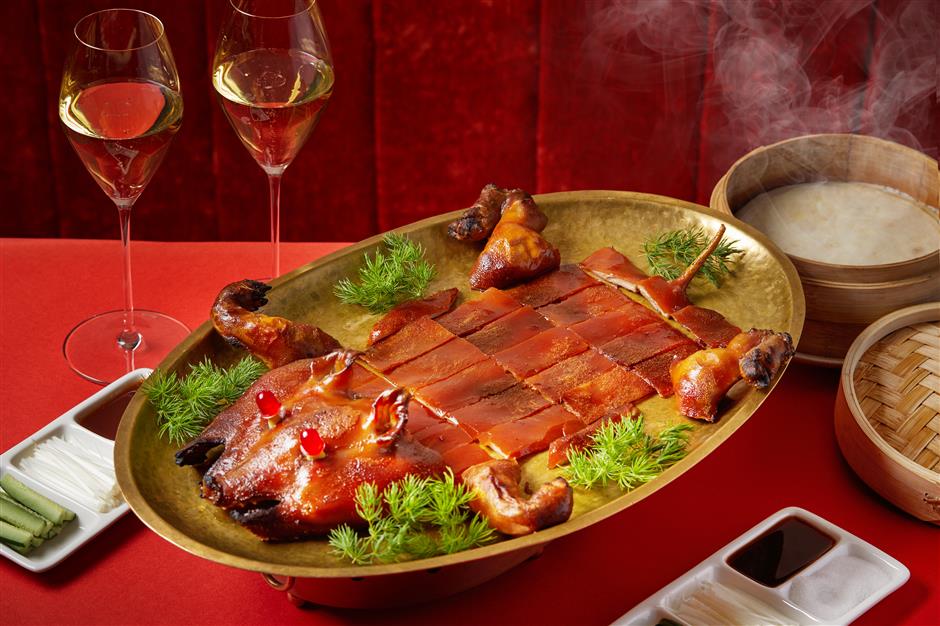 Indulge in Cantonese delicacies in an elegant setting