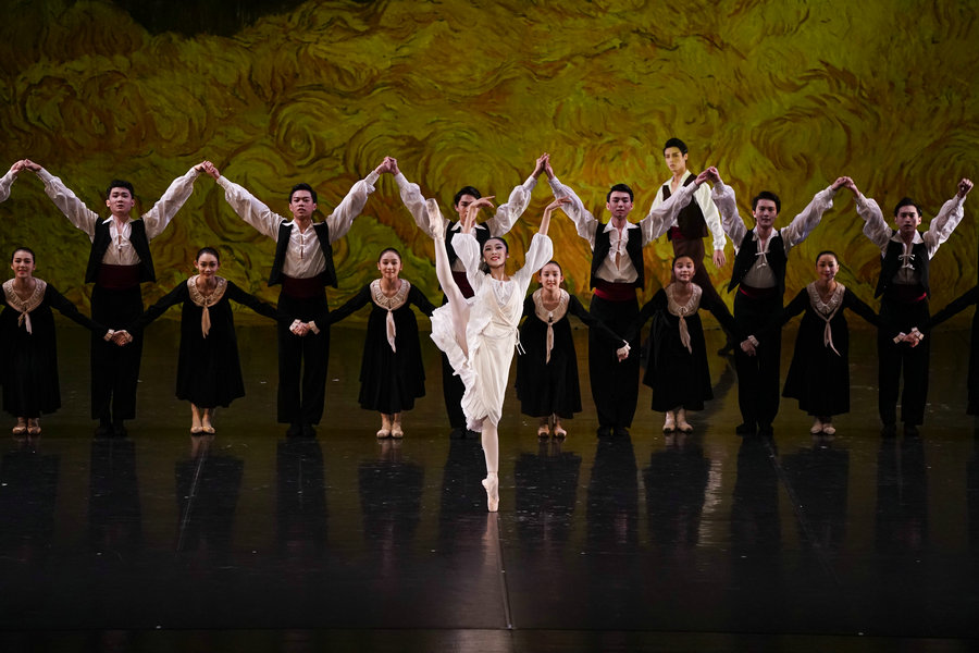 French ballet classics leap to the stage in Beijing
