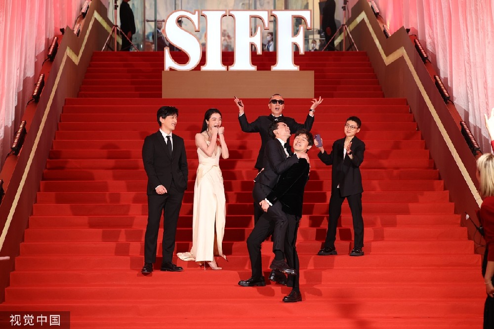 Big names descend on Shanghai for cinematic celebration