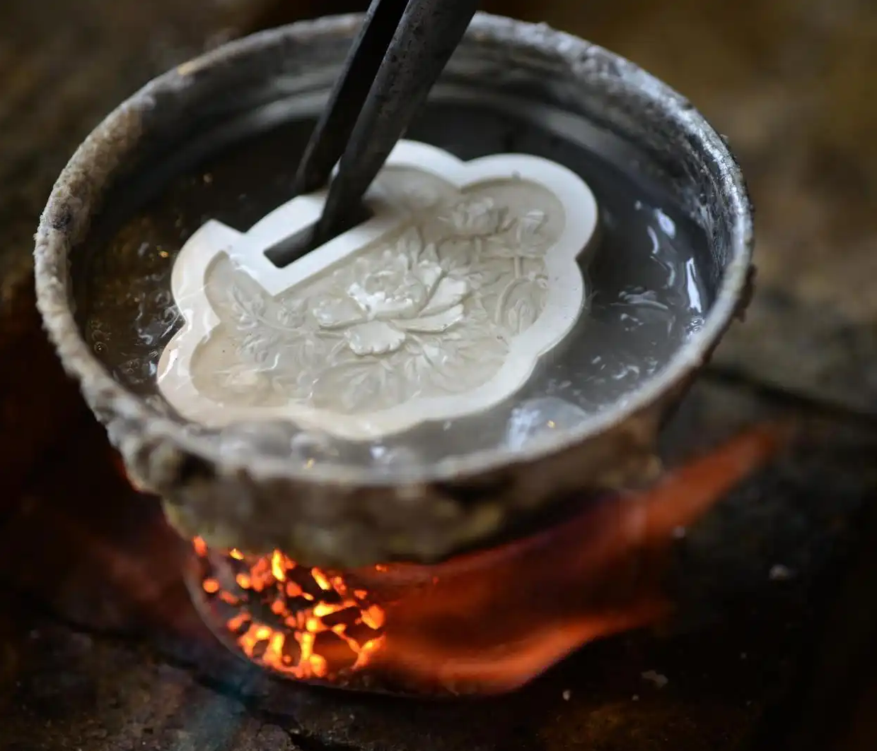 宁德畲族银器 (3).png